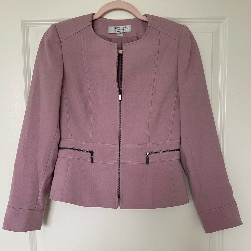 Tahari Blazer 2P